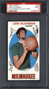 1969 Topps #25 Lew Alcindor (Kareem Abdul-Jabbar) Rookie Card