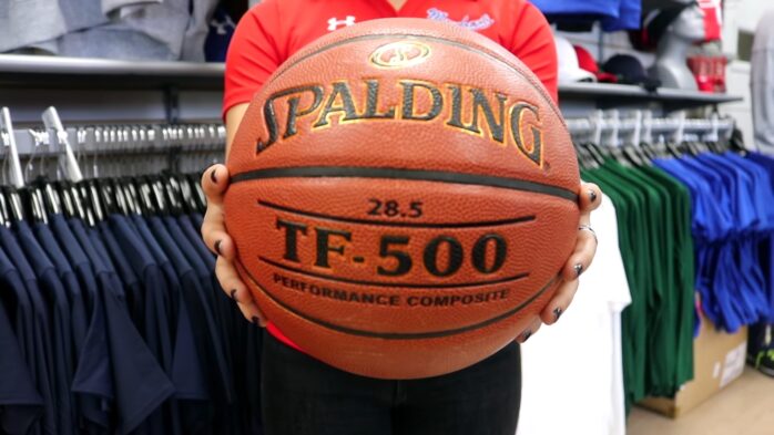 How To Pick The Right Basketball Spalding